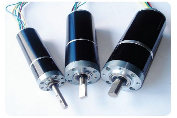 直流無(wú)刷電機(jī)更換需注意那些情況?